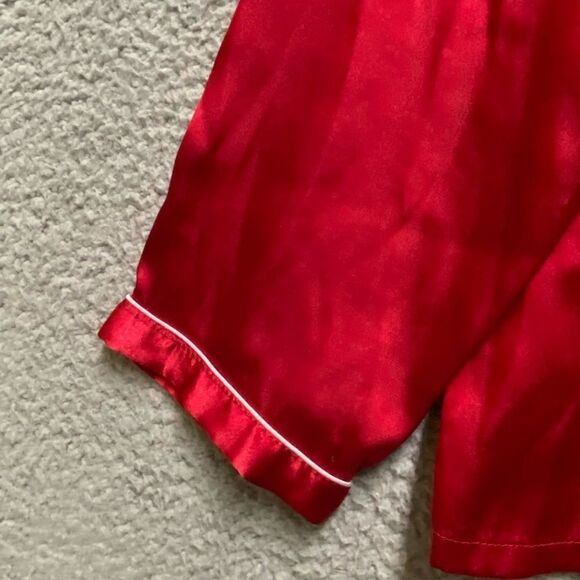 PINK Women’s Satin Pajama Top Button Up Long Sleeve Chest Pocket XL Red - Picture 9 of 12